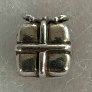 Authentic Pandora Sterling Silver Present Gift Box Charm 790300 ALE925